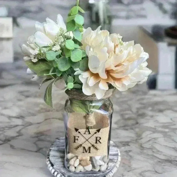NEW Southern Style Centerpiece - Farmhouse Faux Floral Arrangement - So pretty! - Picture 1 of 15